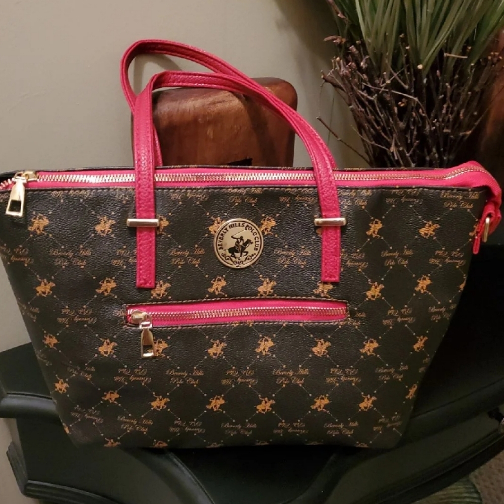 Shoulder bag